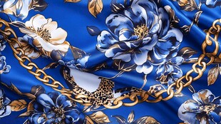 蓝底花卉链条时尚印花布