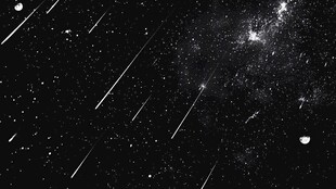 梦幻流星雨划过深邃夜空