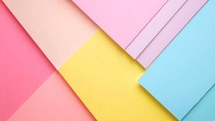 多彩卡纸拼接的绚丽画面