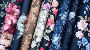 多彩花卉图案布料集锦