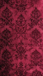 玫红色锦缎花纹布料