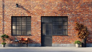 复古砖墙建筑外观一角