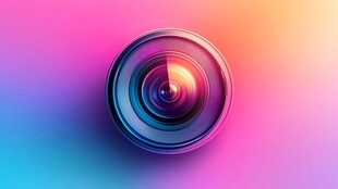 梦幻渐变背景下的摄影镜头