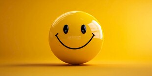 黄色笑脸球 传递快乐能量