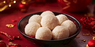 喜庆氛围中的美味糯米团子