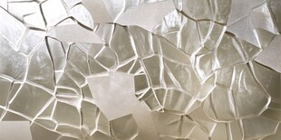 破碎玻璃纹理背景特写