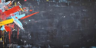 多彩涂鸦装饰的黑色墙面