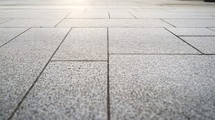 光滑灰色铺地瓷砖近景