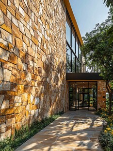 石砌建筑入口景观