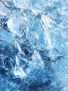 晶莹剔透的碎冰块纹理