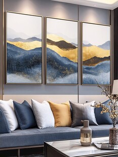 现代客厅的山水装饰画