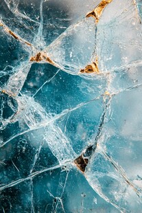 碎裂蓝冰纹理特写