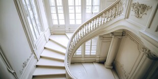 优雅欧式旋转楼梯室内景致