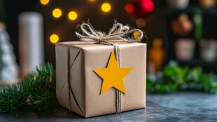 节日礼物装饰精美