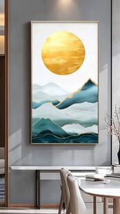 金色圆日映山峦装饰画