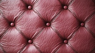 酒红色菱形绗缝皮革纹理