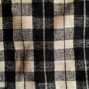 黑白格子布料纹理特写