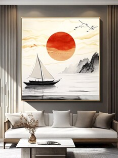 中式客厅中的红日帆船挂画