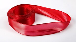 红色缎带丝带特写