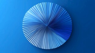 蓝色渐变折纸风圆形图案