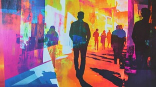 都市夜色下的行人剪影