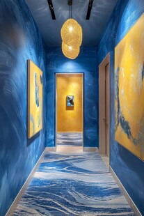 梦幻蓝色艺术走廊空间