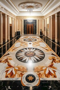 奢华大理石装饰的华丽走廊