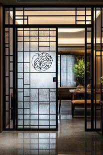 中式铁艺玻璃隔断门之美