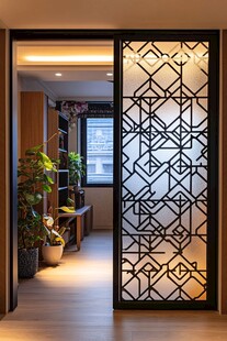 中式镂空屏风的雅致空间