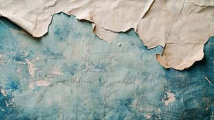 剥落墙皮的老旧墙面