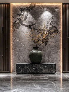 中式玄关处的雅致花瓶景致