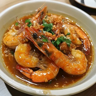 蒜香浓郁的美味鲜虾