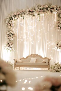 浪漫梦幻的婚礼布景空间