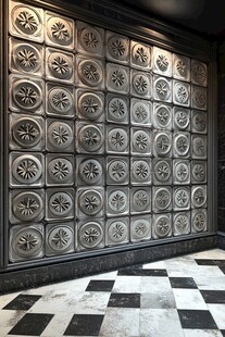 复古金属花纹墙面装饰