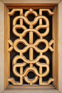 中式雕花窗棂精致图案