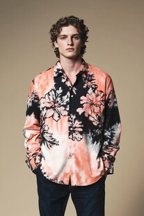 男士印花衬衫时尚展示