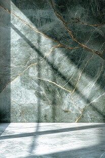 绿金大理石墙面光影之美