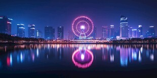 璀璨都市摩天轮夜景倒影