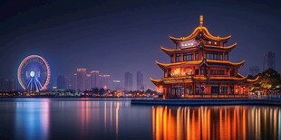 湖畔古楼与璀璨摩天轮夜景