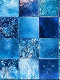 蓝色花纹瓷砖拼接图案