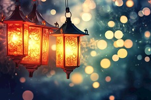 古风灯笼点亮梦幻夜