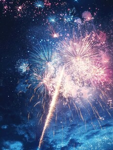 梦幻夜空绽放绚烂烟花