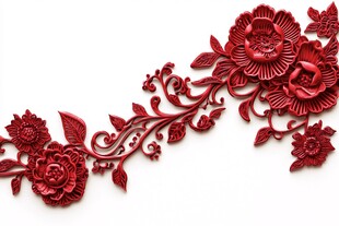 红色雕花装饰