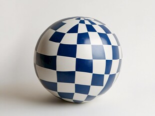 蓝白棋盘格圆球摆件