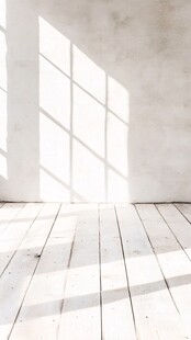 阳光洒落的简约室内空间