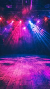 炫彩舞台灯光营造梦幻氛围