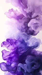 梦幻紫墨在水中绽放