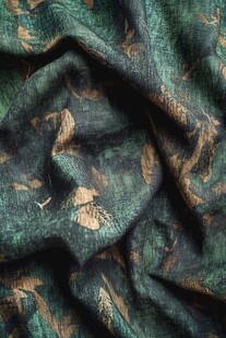 深绿印花布料纹理特写
