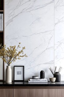 简约大理石墙搭配装饰摆件