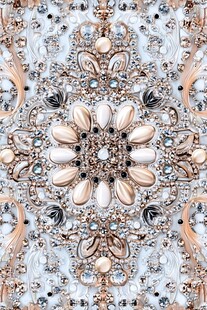 奢华珠宝镶嵌花卉图案